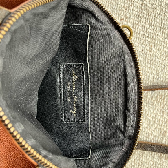 Eleven Thirty Annie Bag - Picture 4 of 4